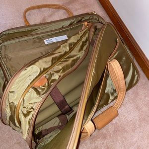 Hartman luggage piece